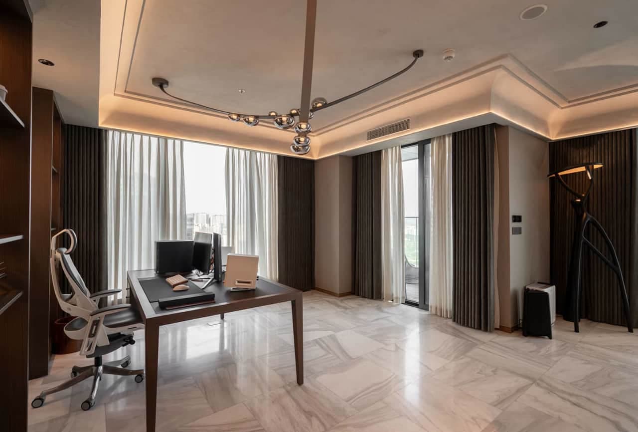 Chi tiết sofa và bàn trà